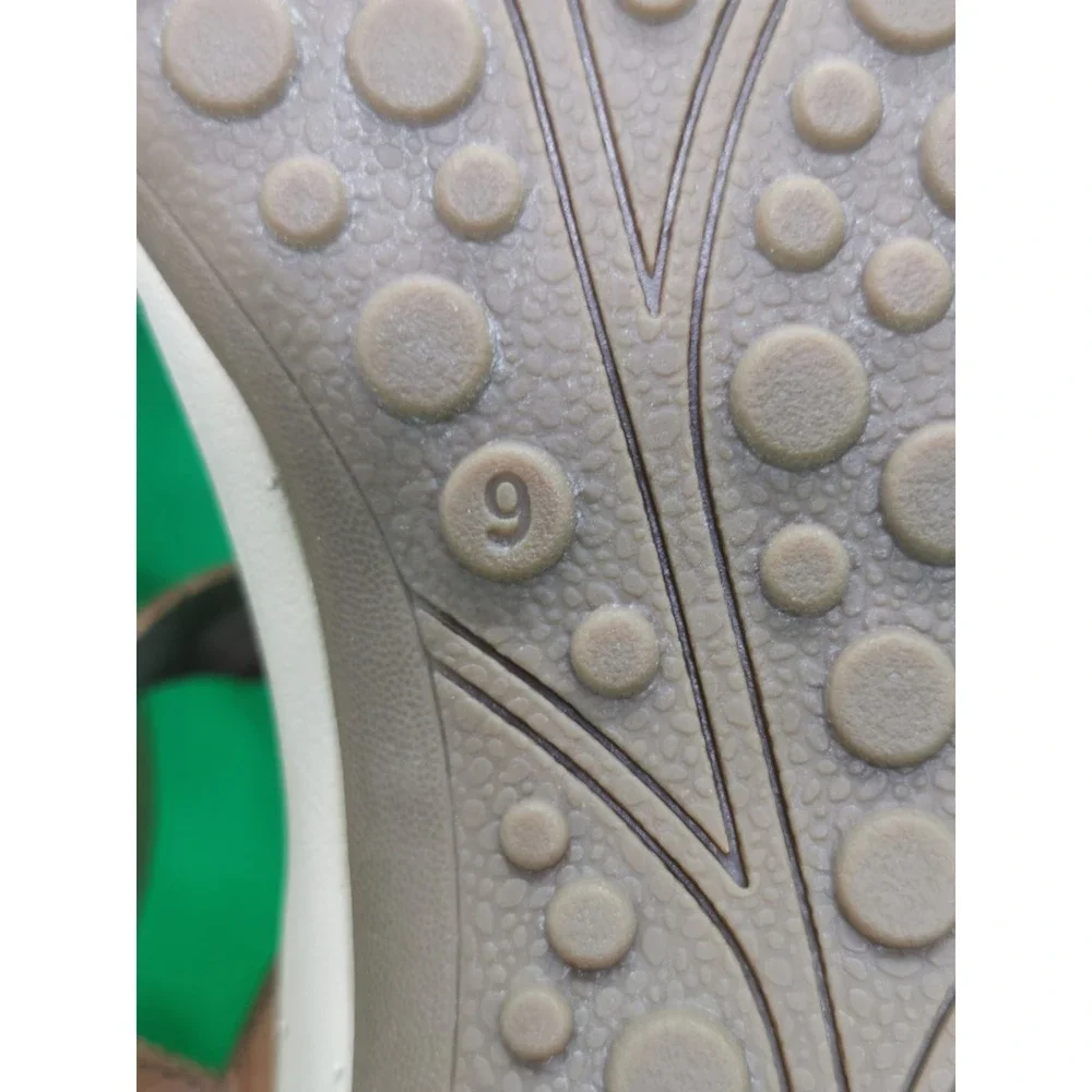 Taos Trophy 2 Sandals Womens Size 9 Adjustable Leather Strapy Shoes Comfort Tan